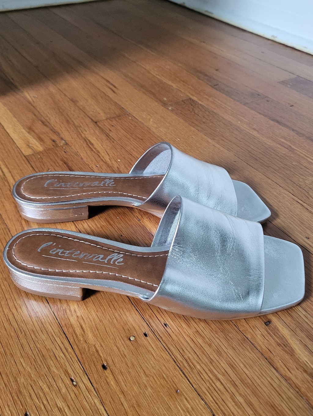 Silver Metallic Leather Mule Sandals Size Eu 36 — image 7 of 8
